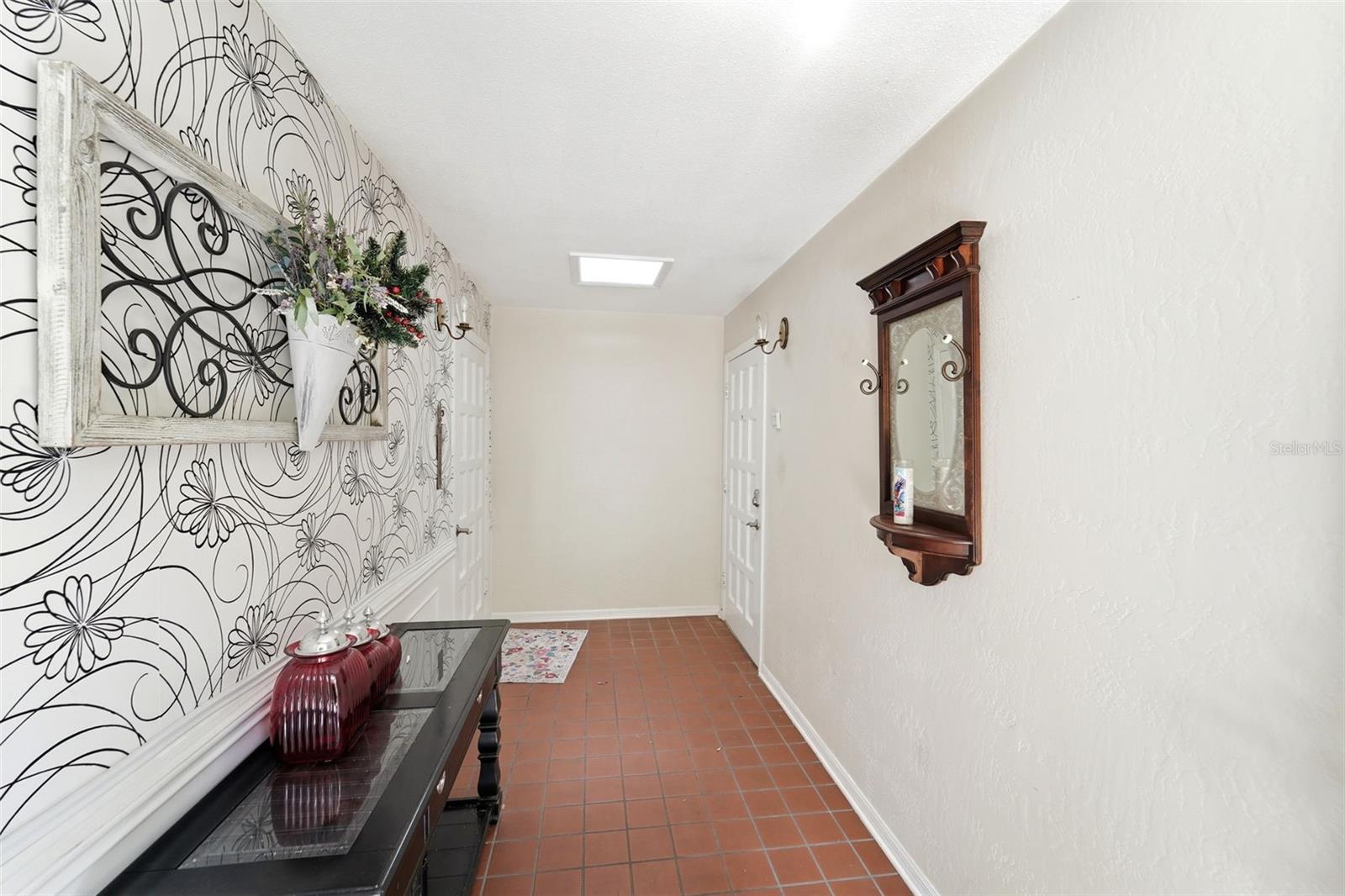 820 S HILL AVE #40