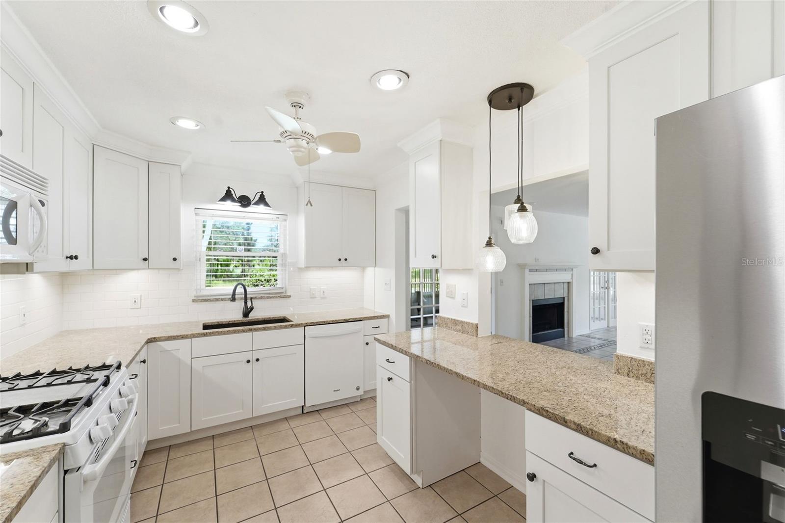 820 S HILL AVE #40