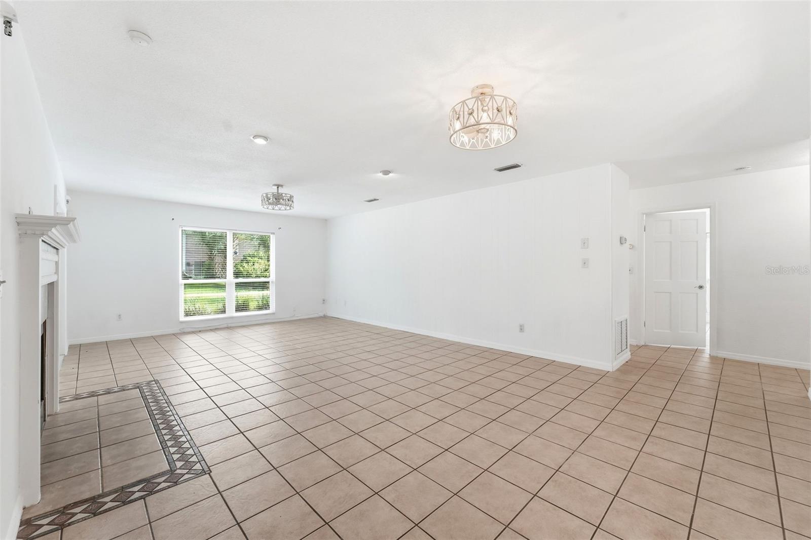 820 S HILL AVE #40