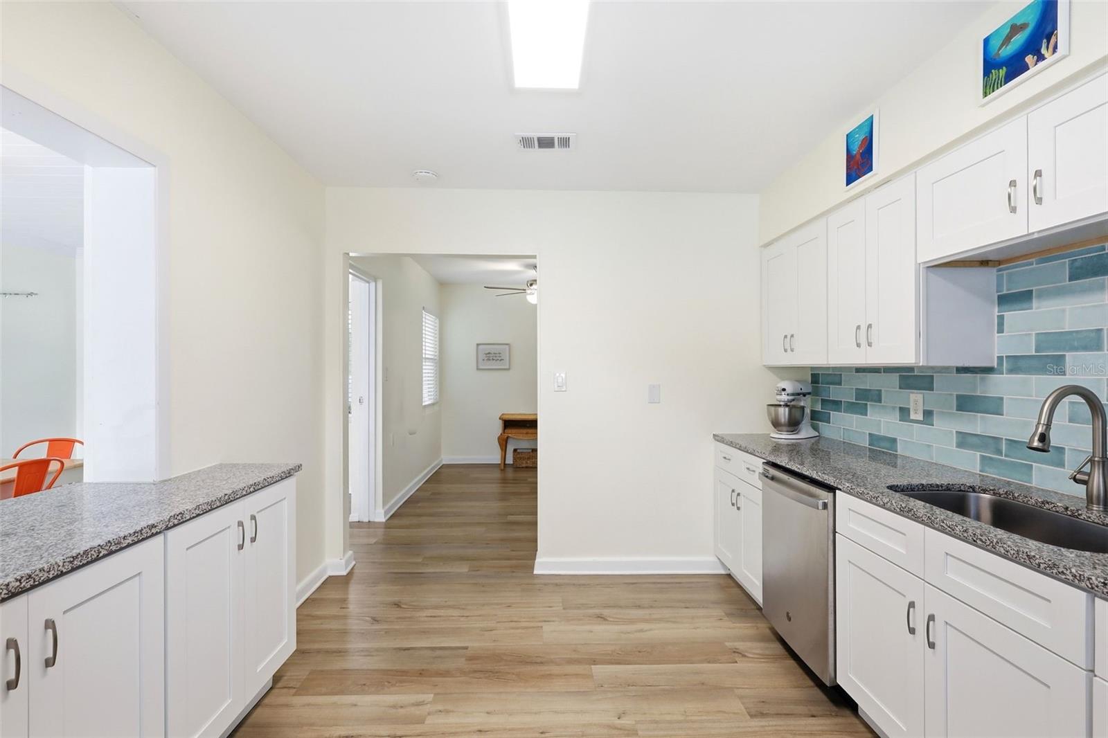 54 MAGNOLIA DR