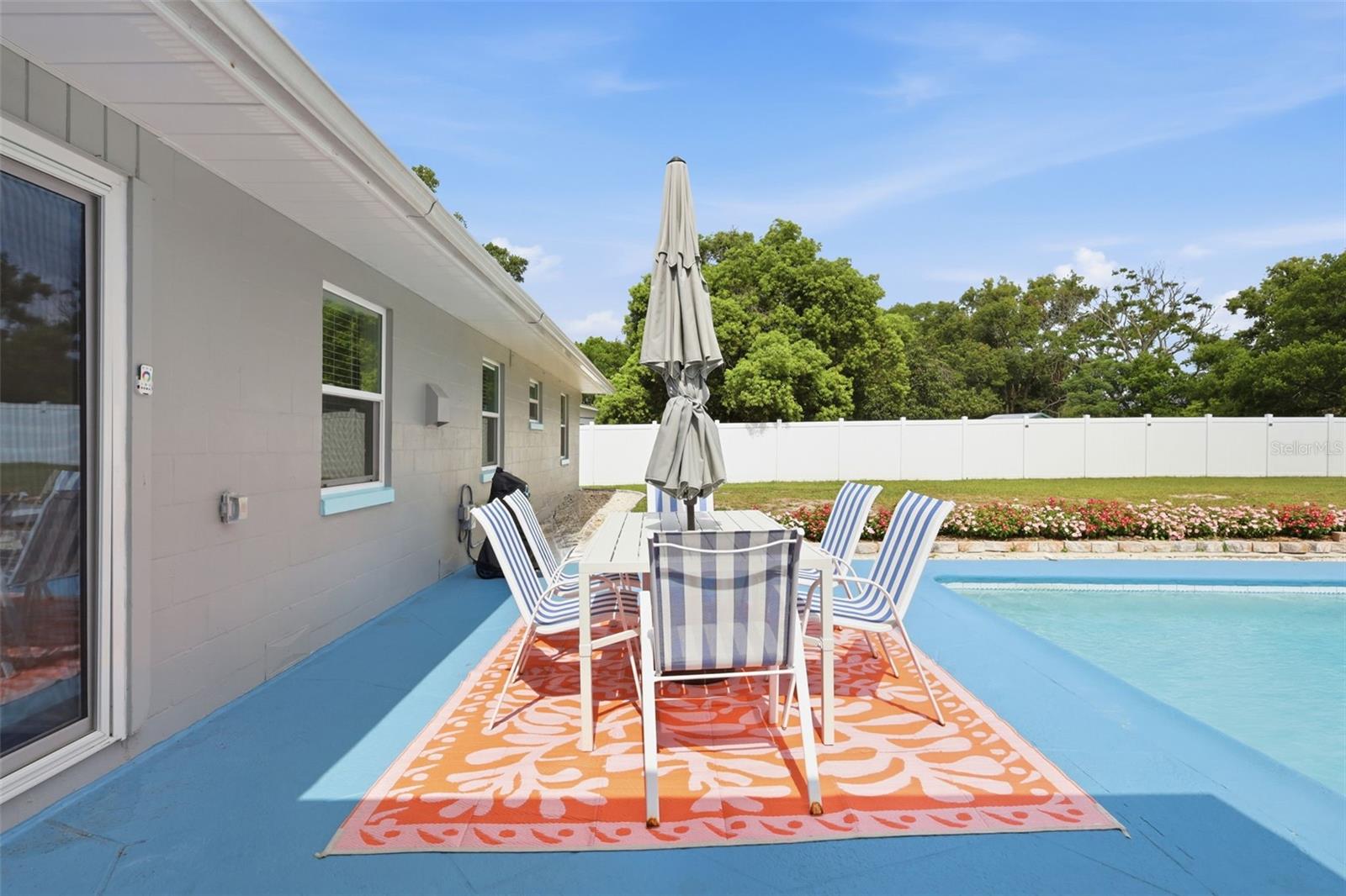 54 MAGNOLIA DR