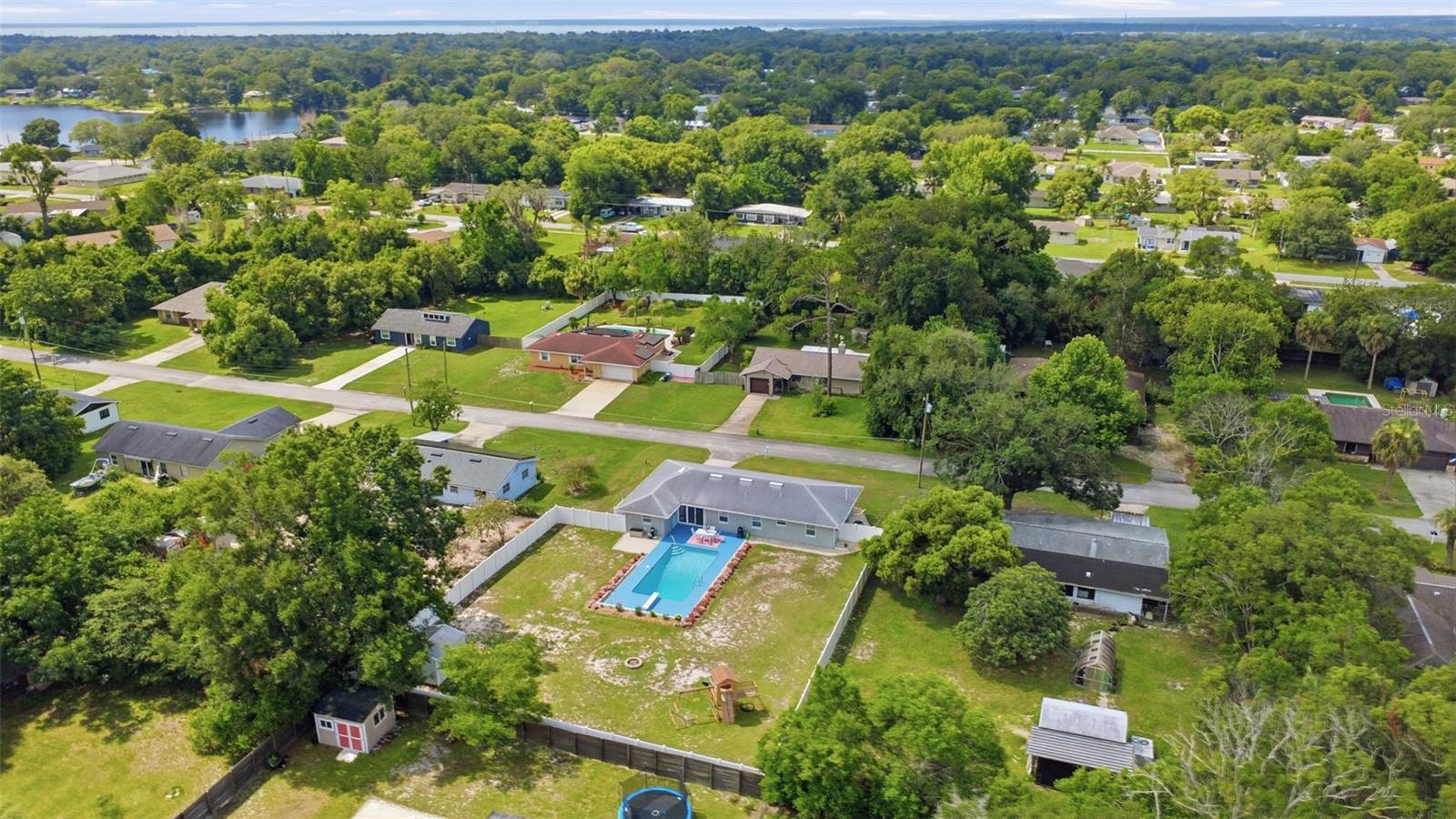 54 MAGNOLIA DR