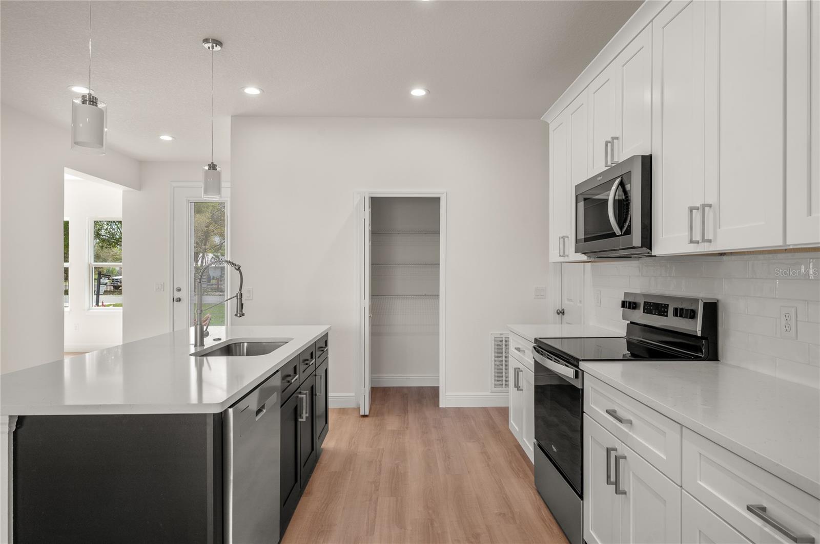 132 11TH AVE