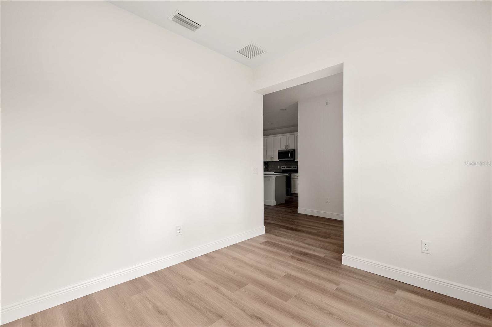 136 11TH AVE
