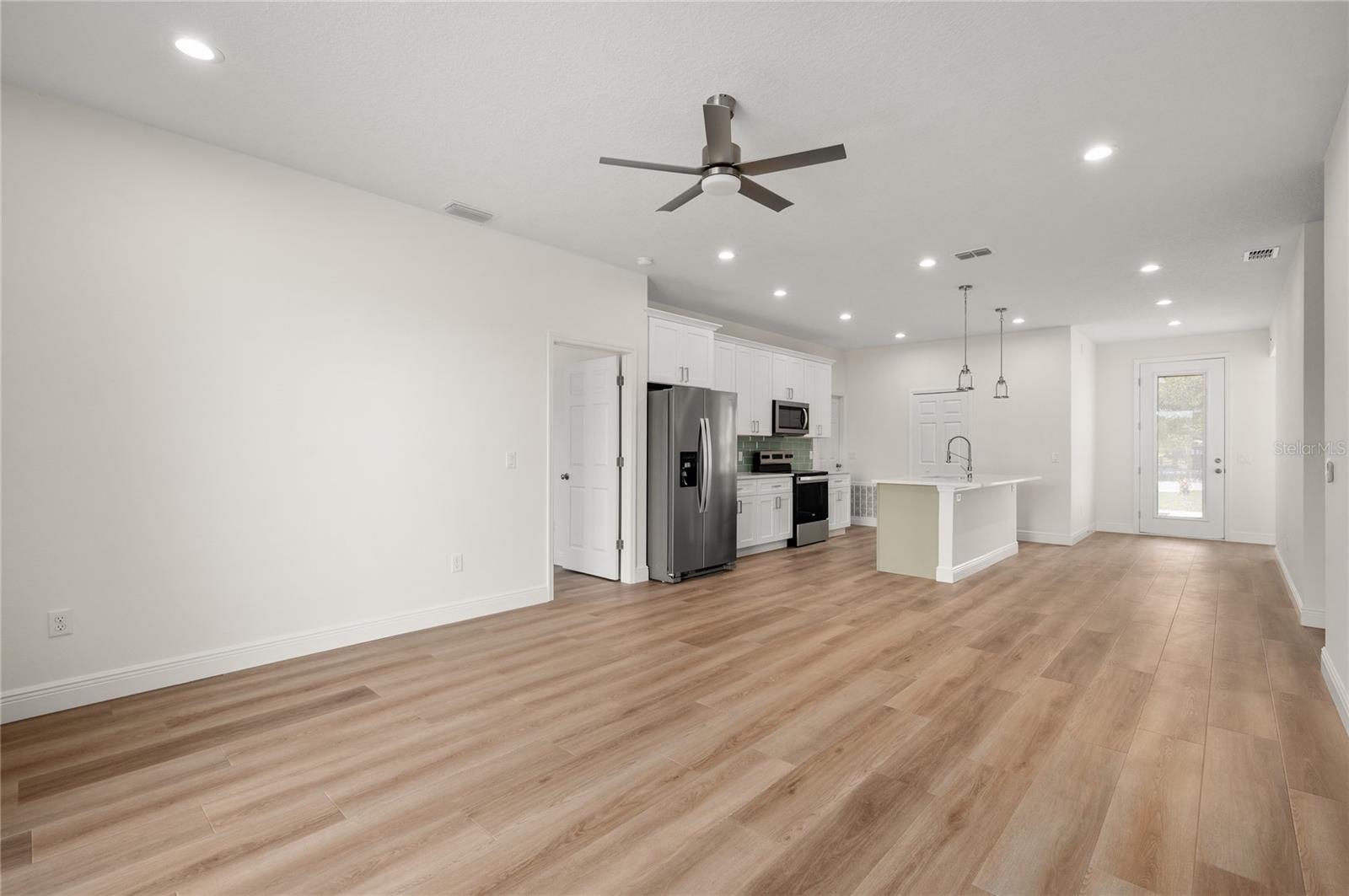 136 11TH AVE