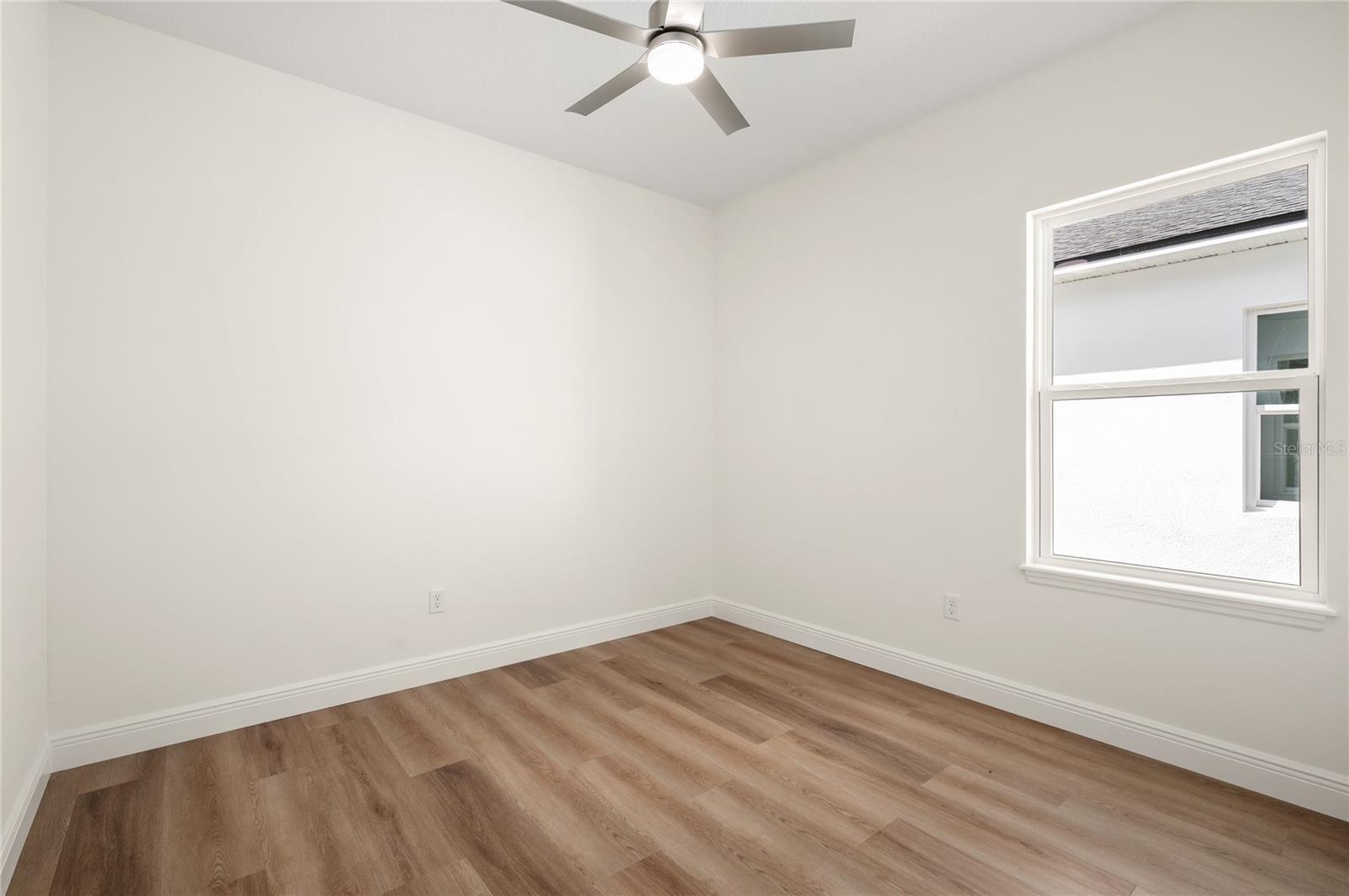 136 11TH AVE