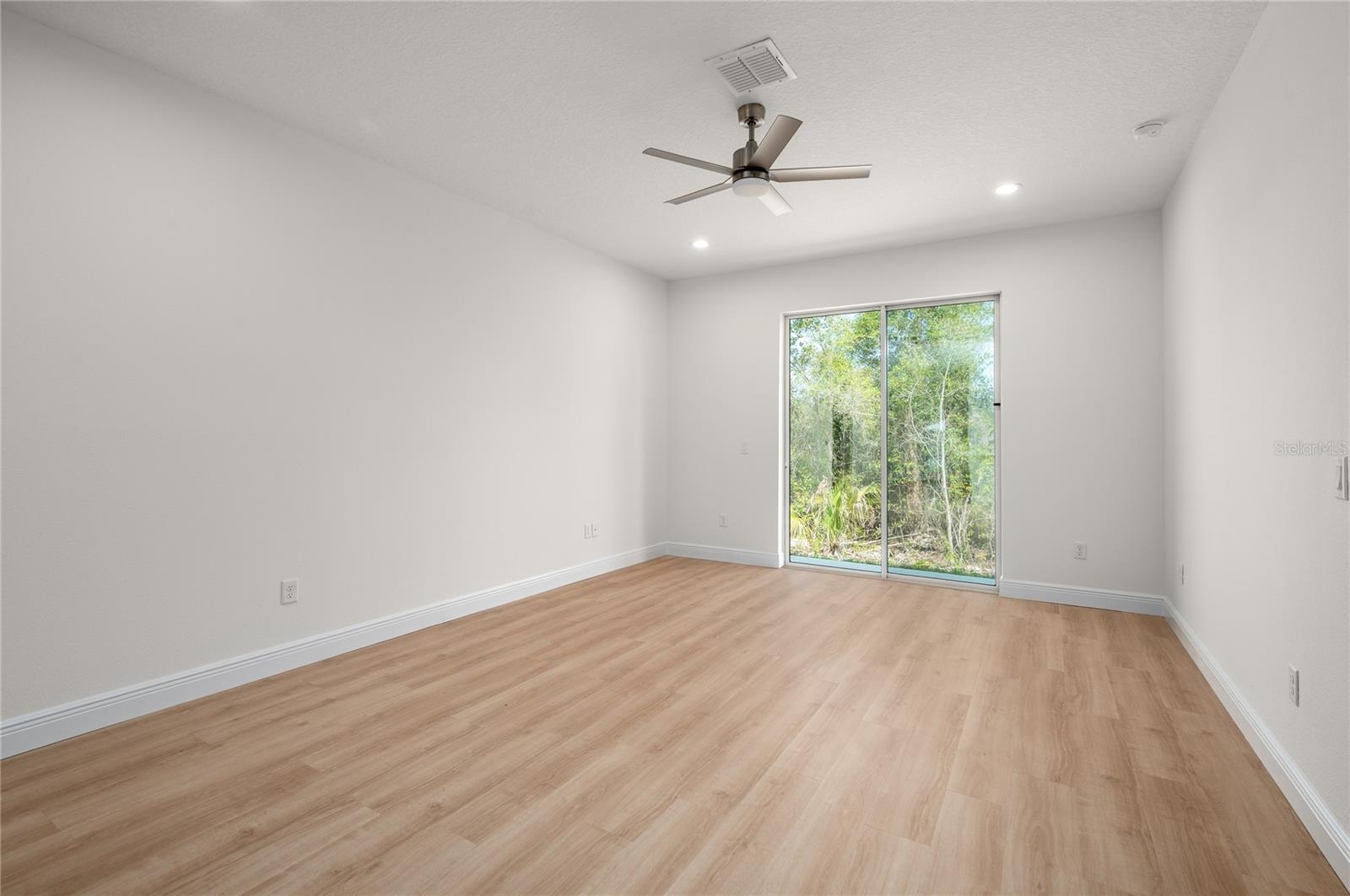 144 11TH AVE