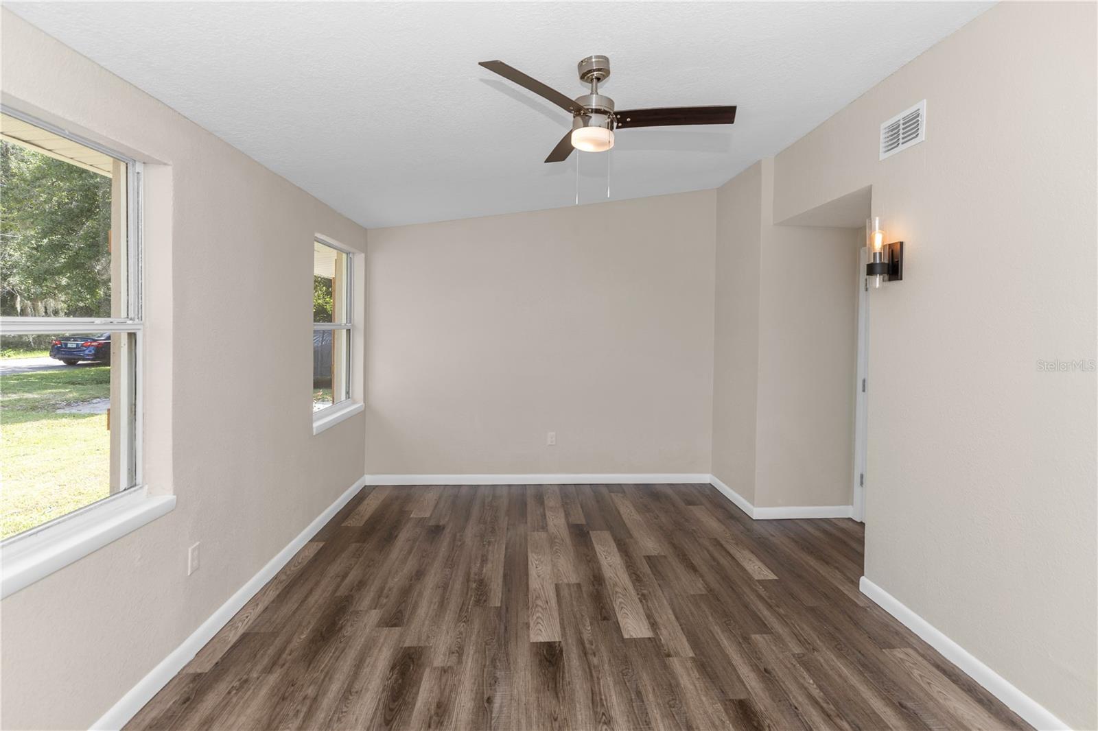 247 TOMS RD