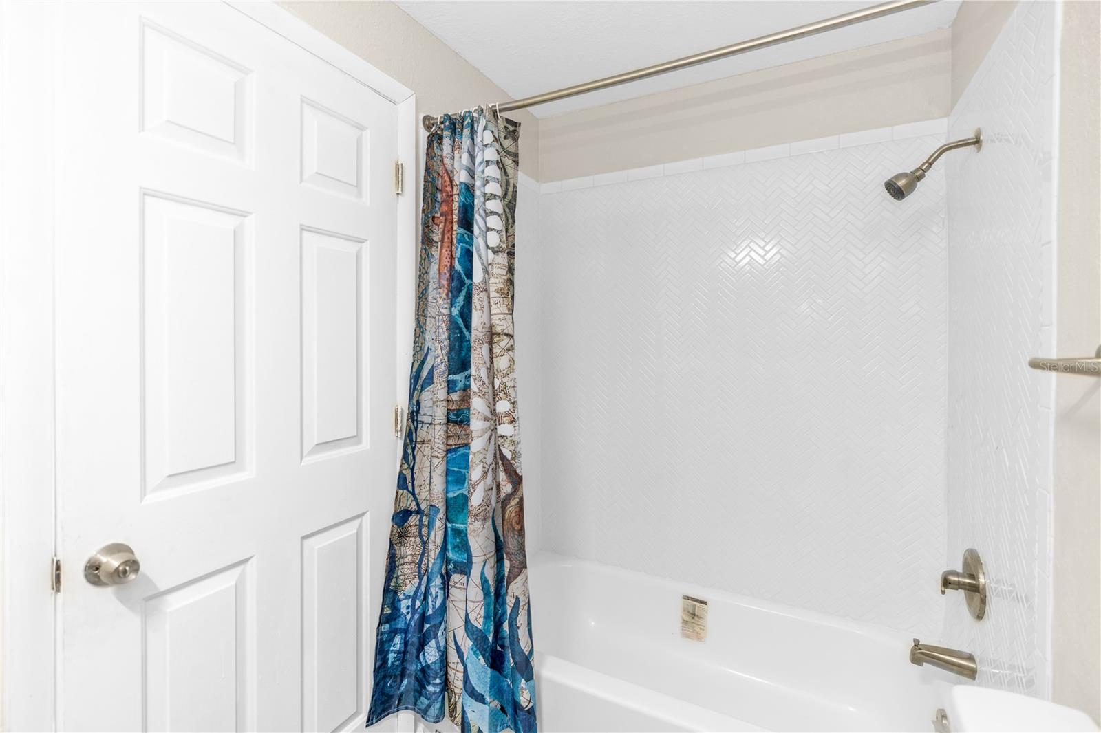 247 TOMS RD