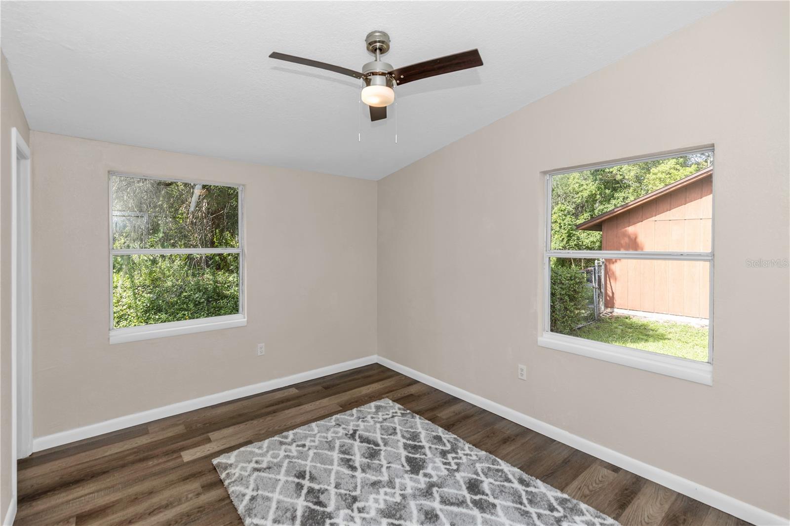 247 TOMS RD