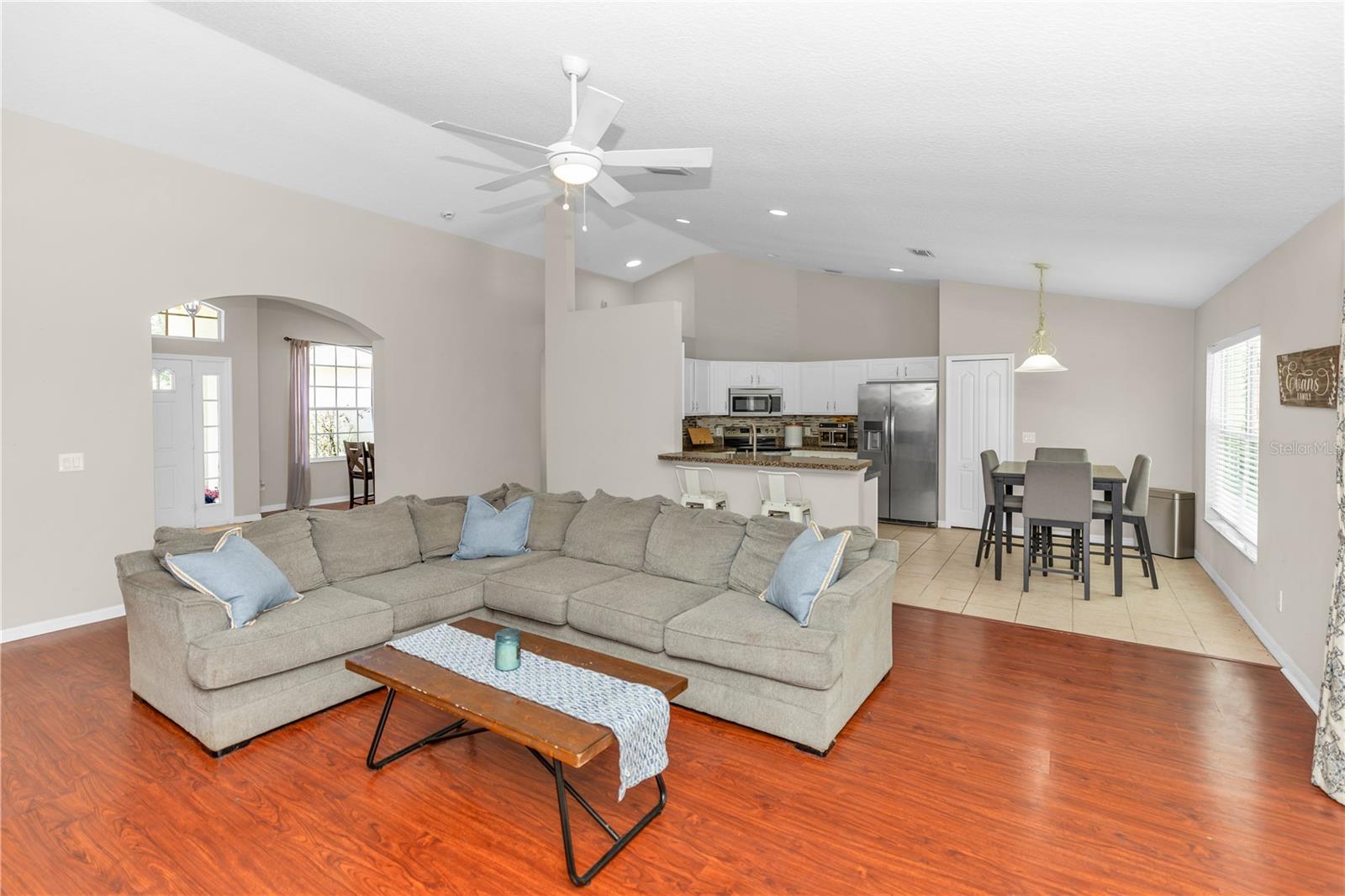 122 CEDAR SPRINGS CIR