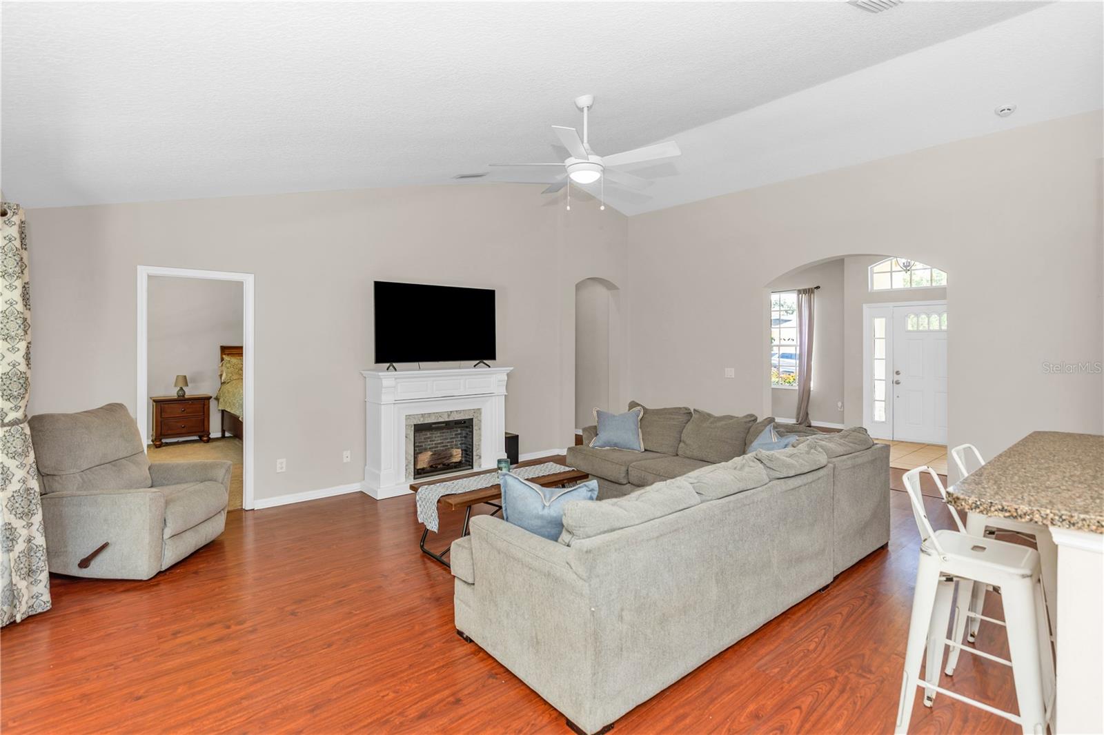 122 CEDAR SPRINGS CIR