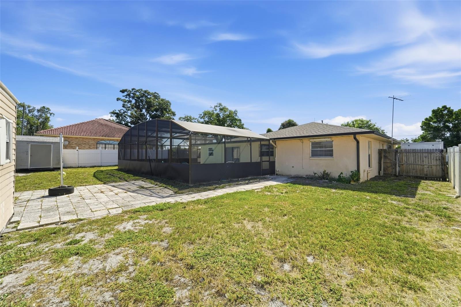 1289 DANDELION DR