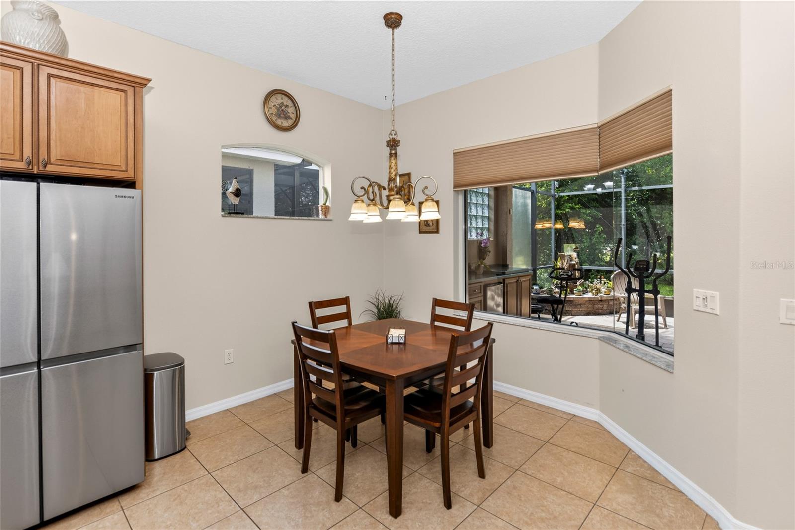 619 NEWHALL LN