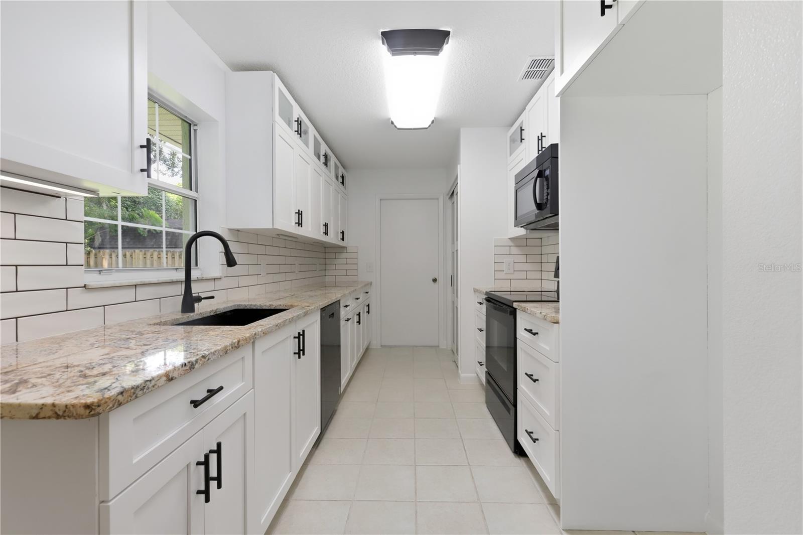 2020 LEMON ST