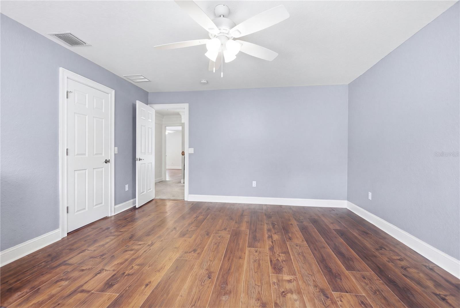 3 ALLENWOOD LOOK