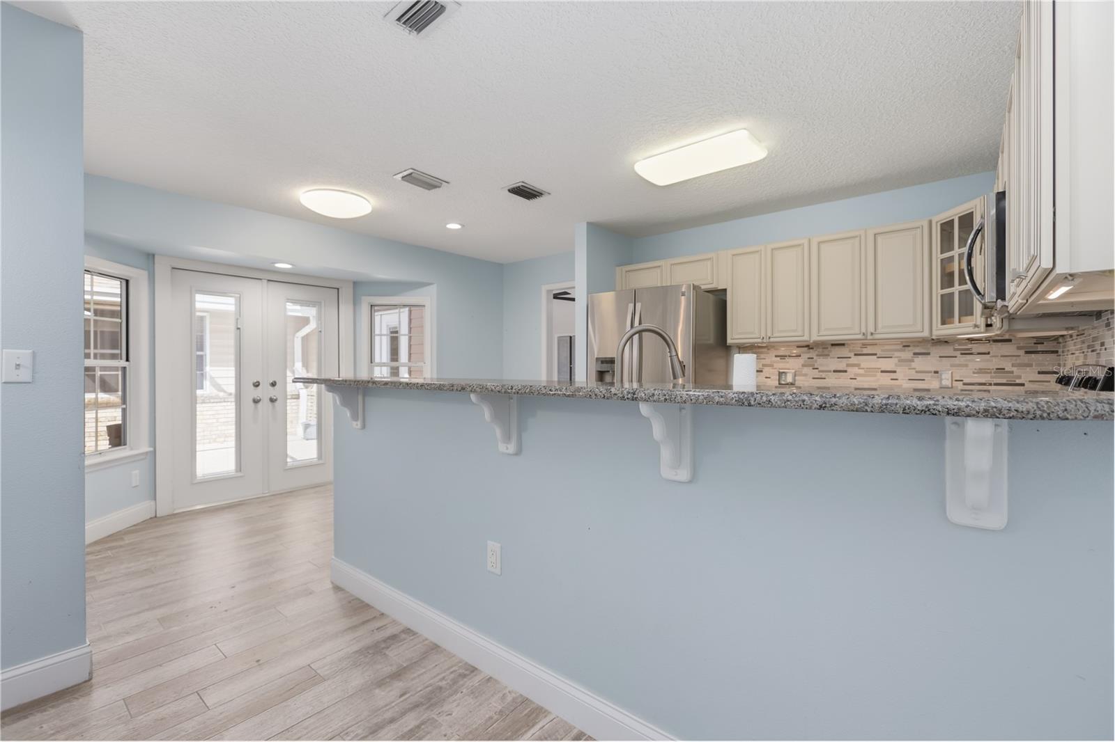 2500 S GLEN EAGLES DR