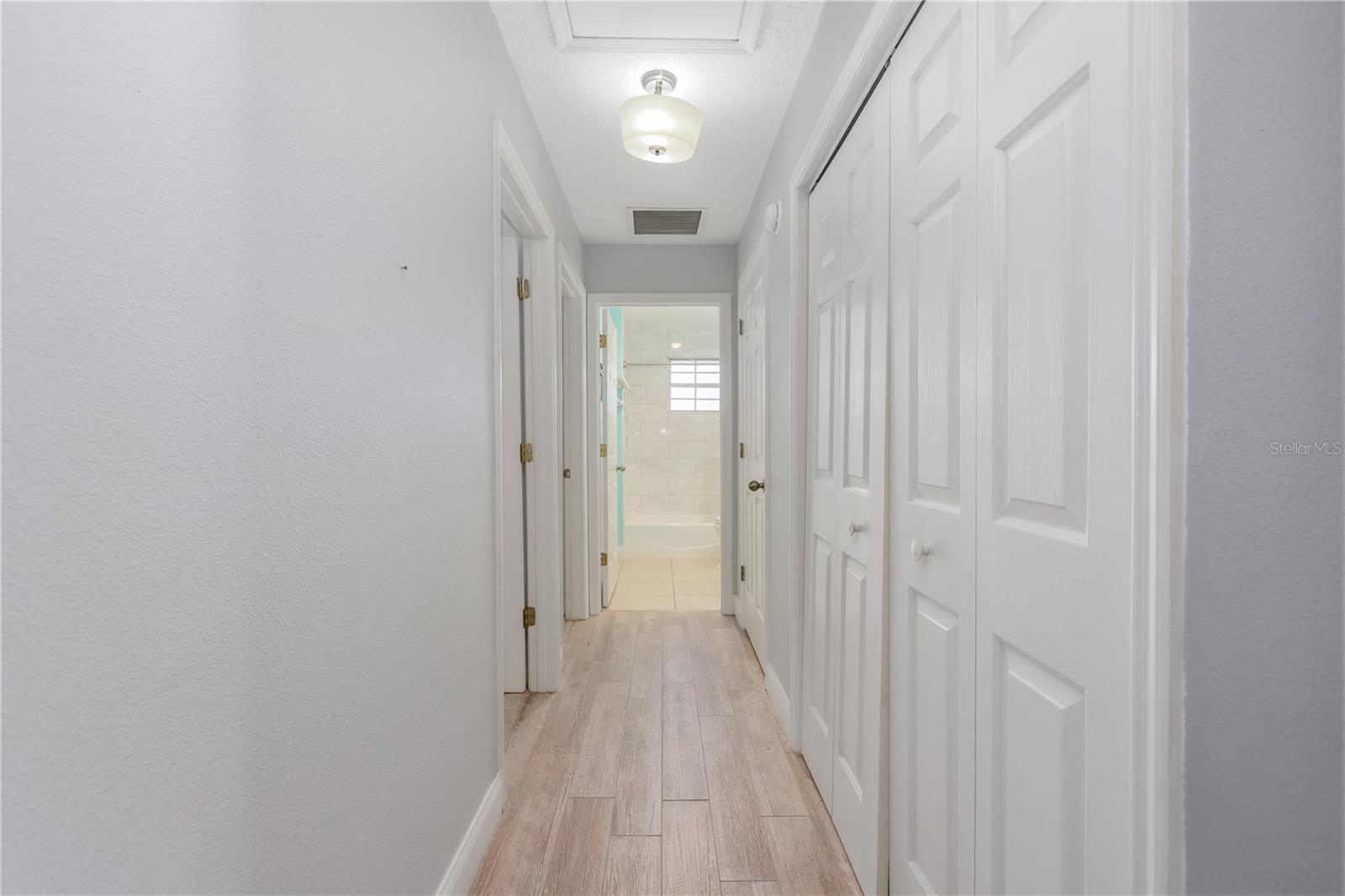 2500 S GLEN EAGLES DR