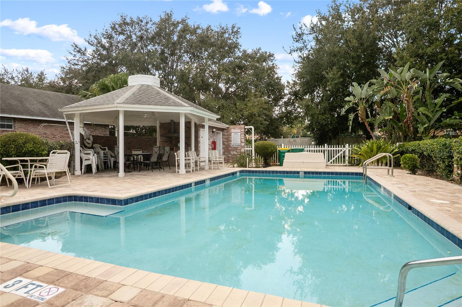 2500 S GLEN EAGLES DR