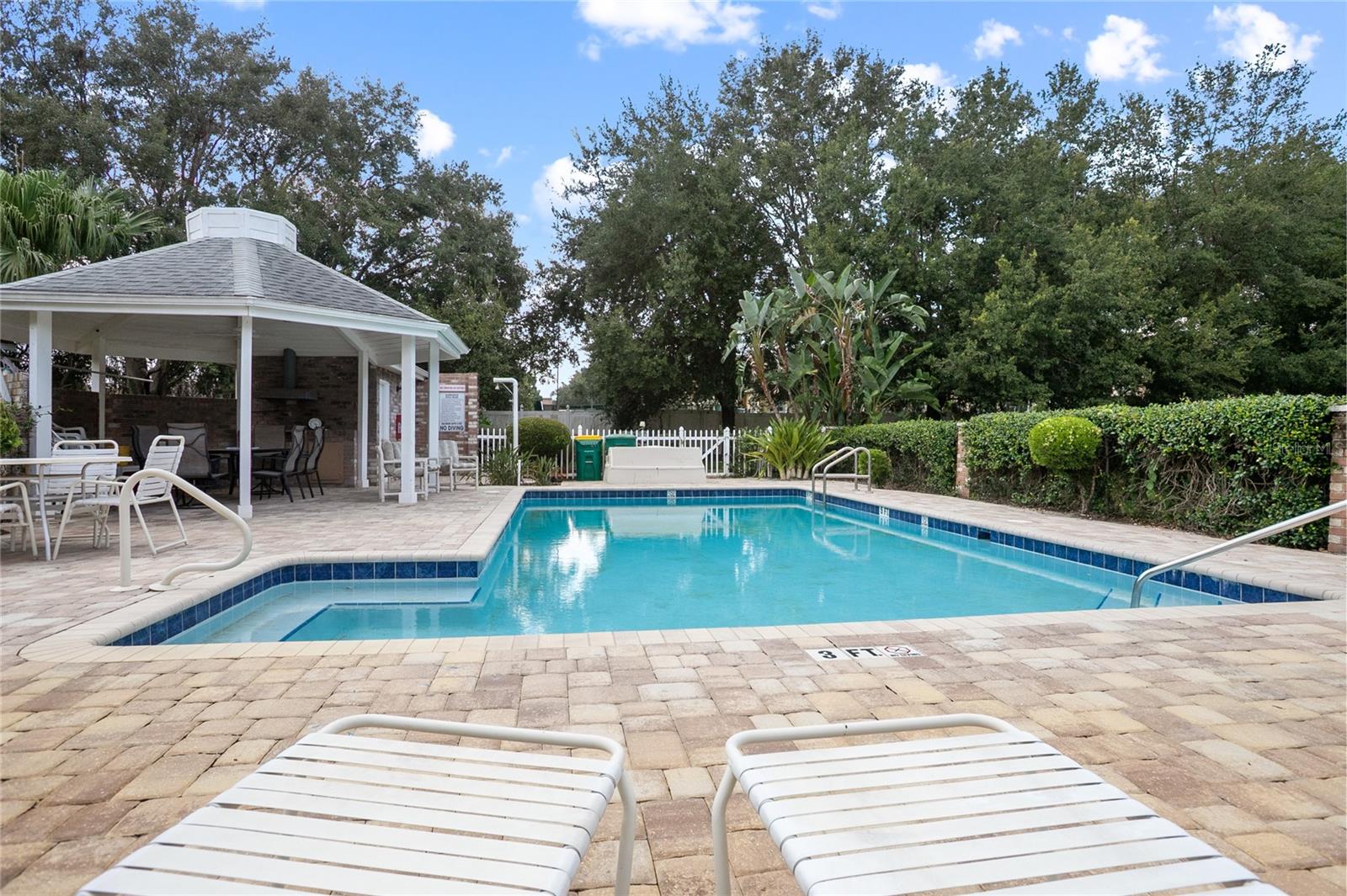 2500 S GLEN EAGLES DR
