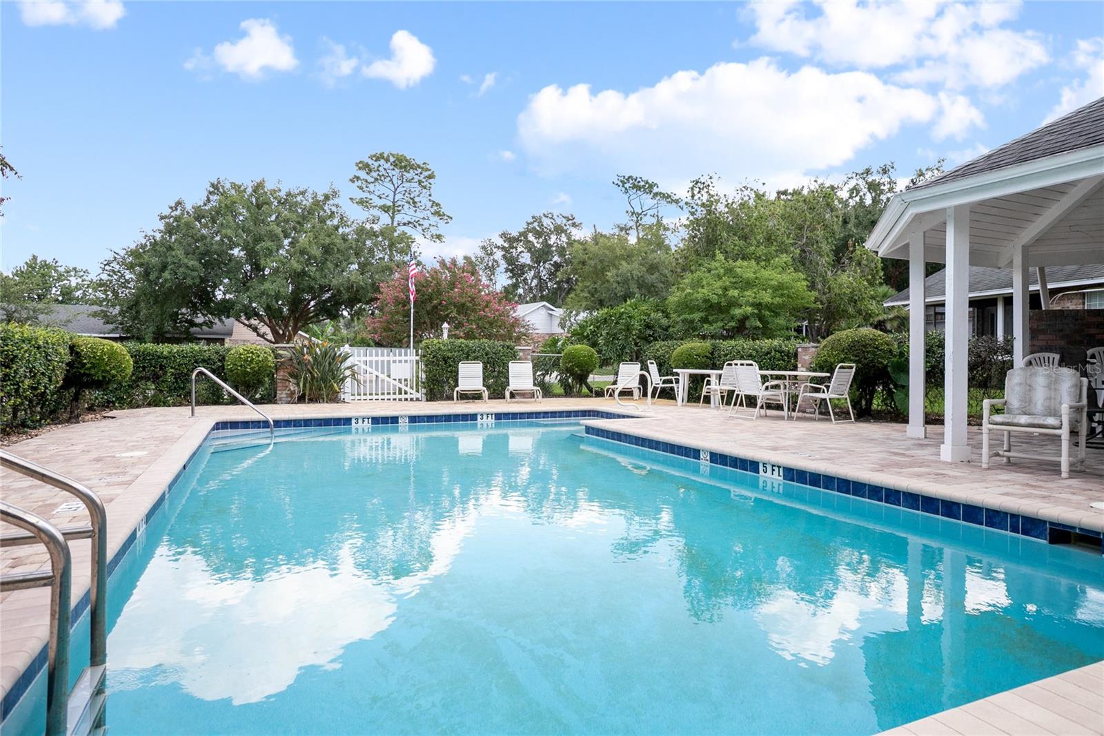 2500 S GLEN EAGLES DR