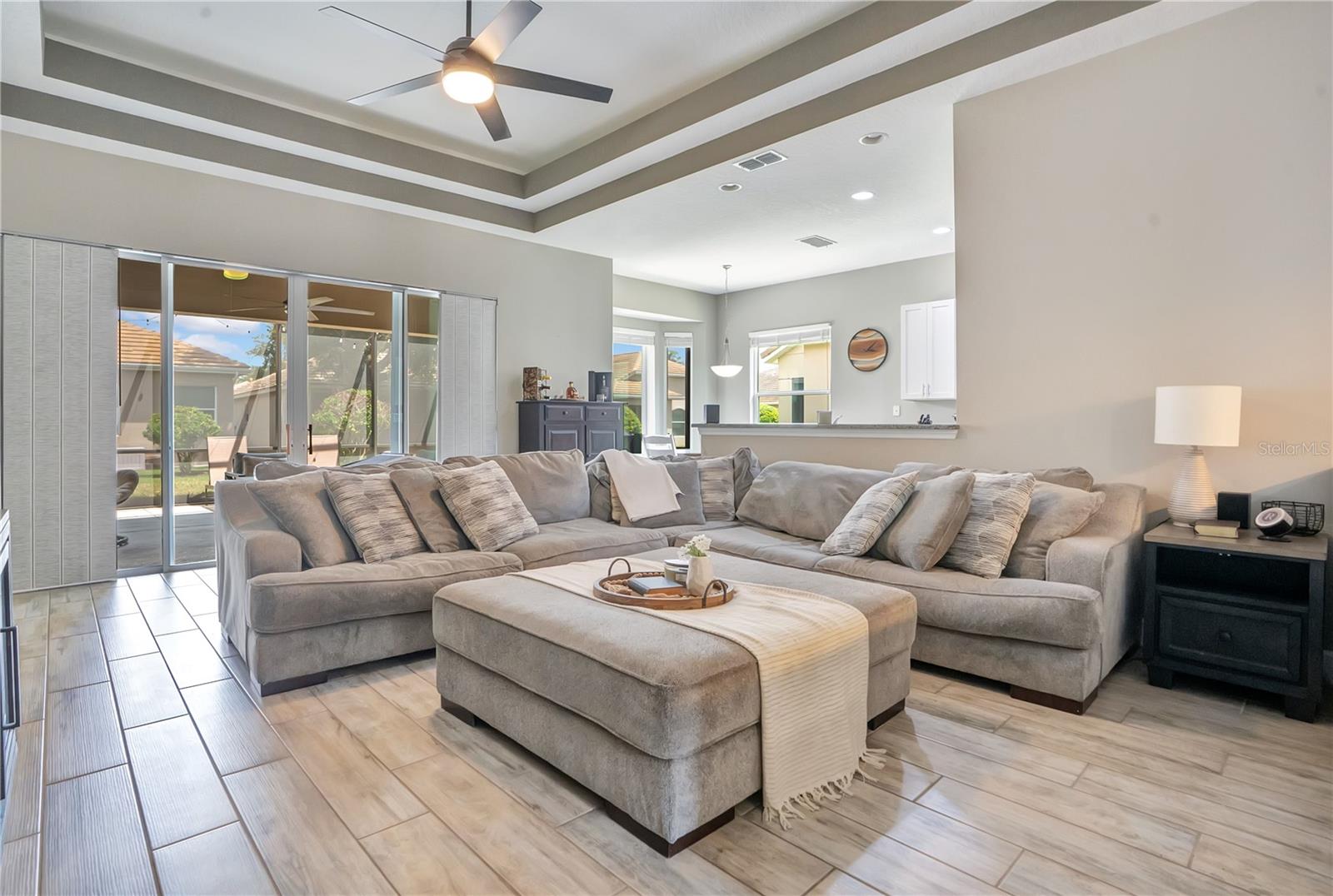 586 NEWHALL LN