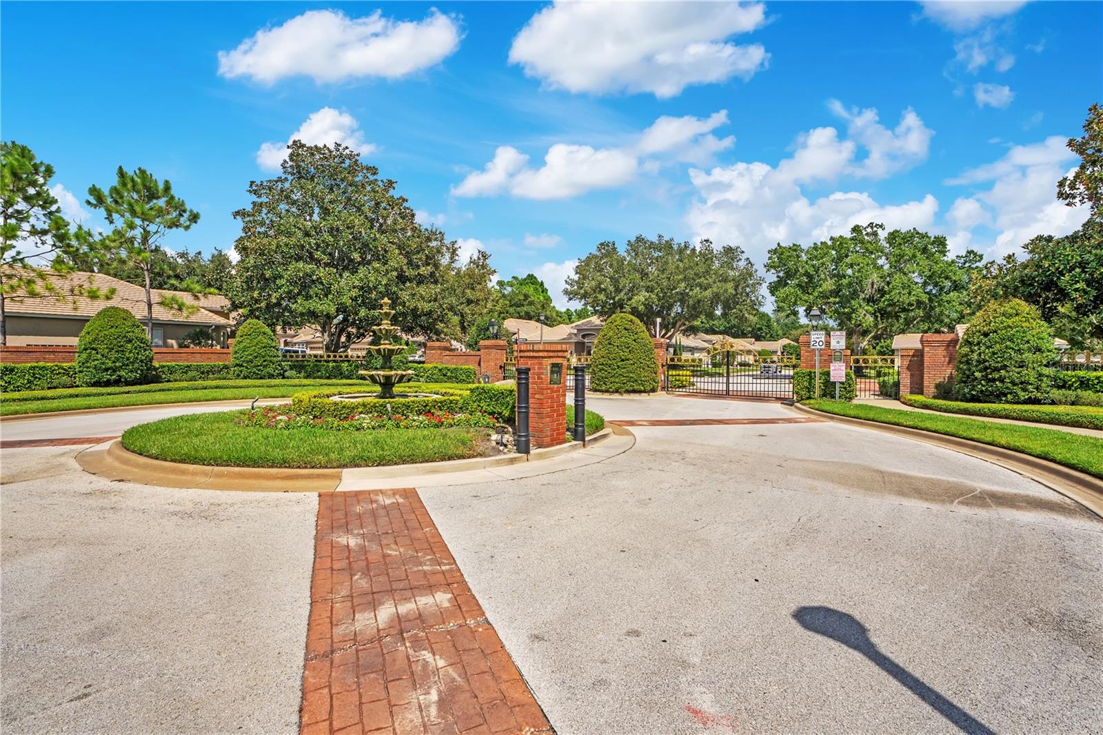 586 NEWHALL LN