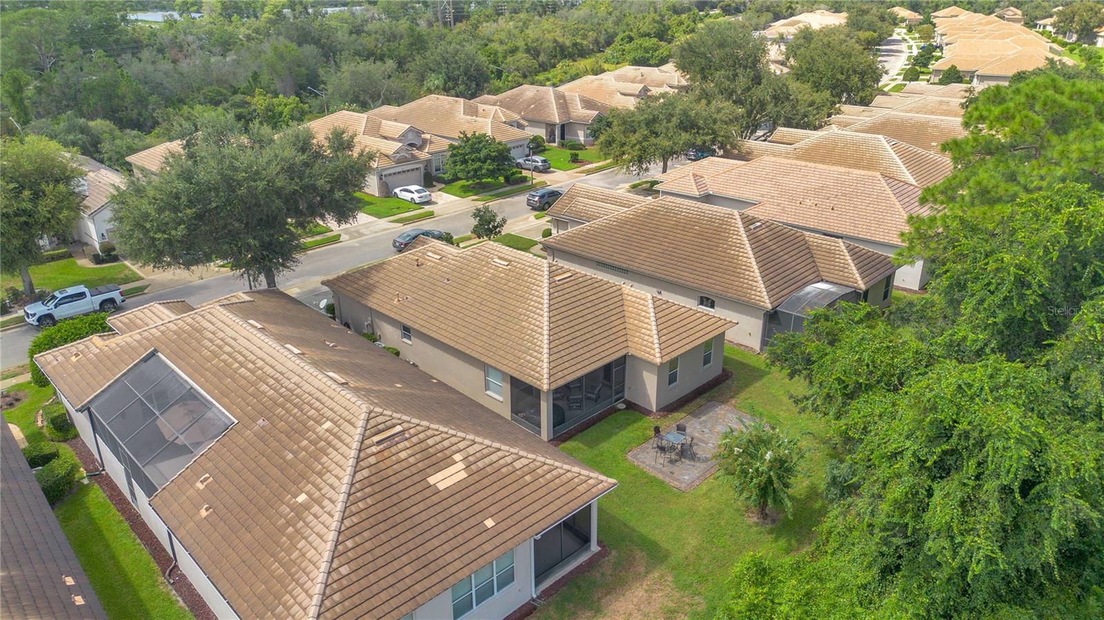 526 NEWHALL LN