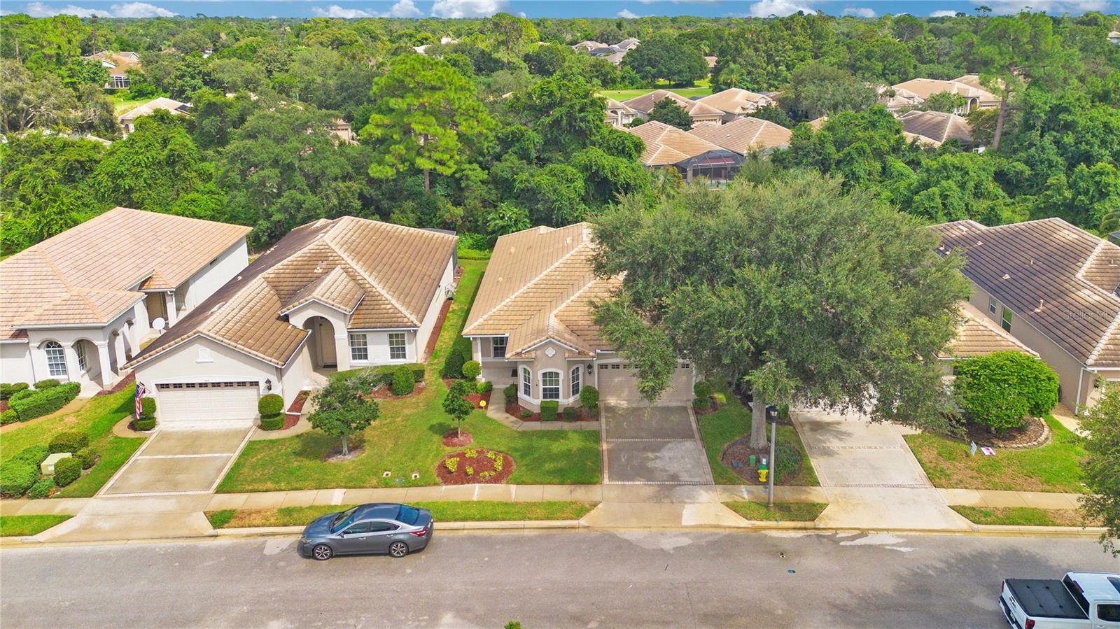 526 NEWHALL LN