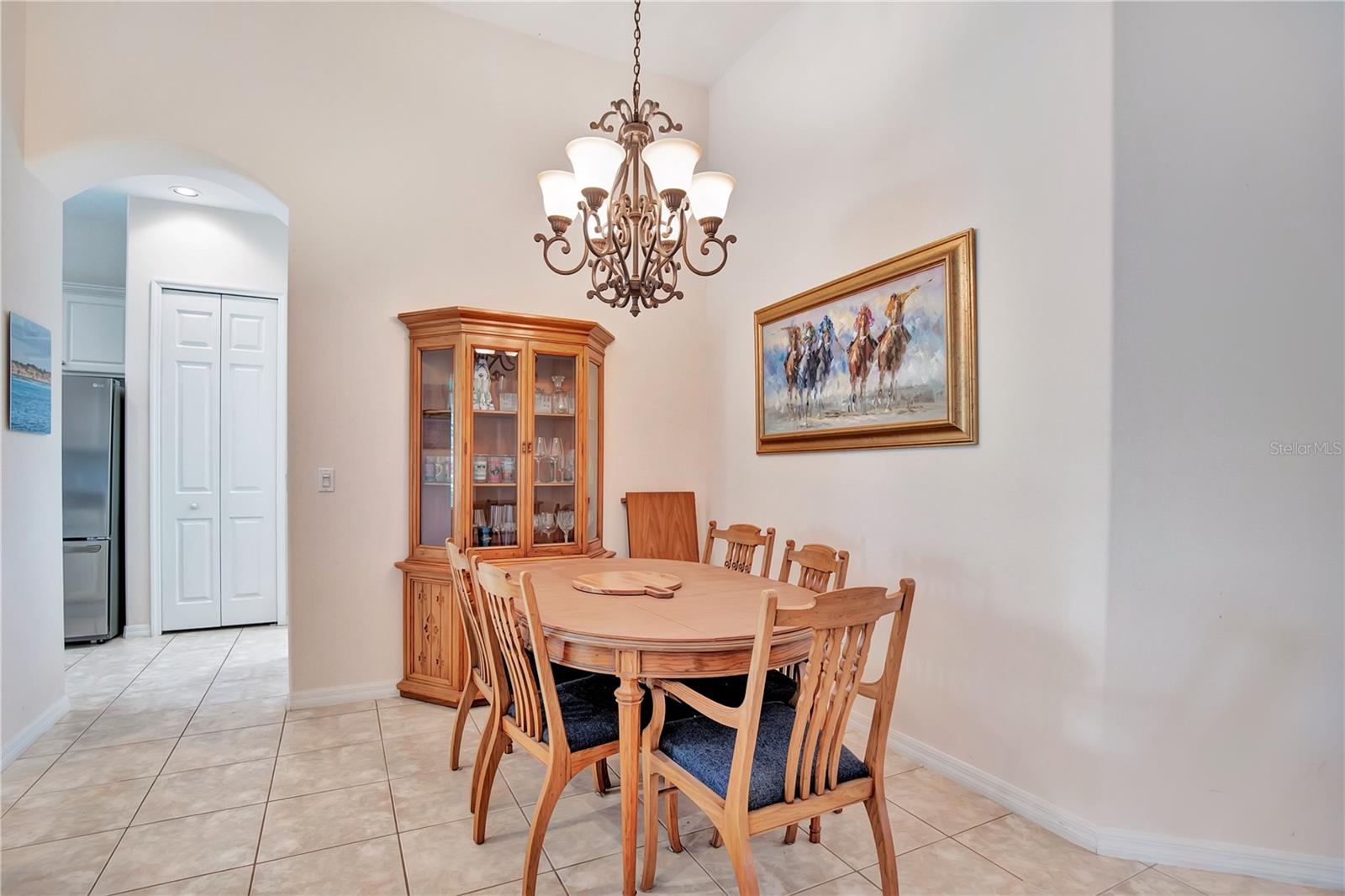 526 NEWHALL LN