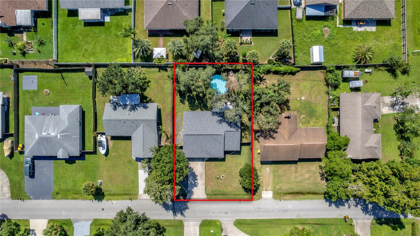 2512 PINE TREE DR