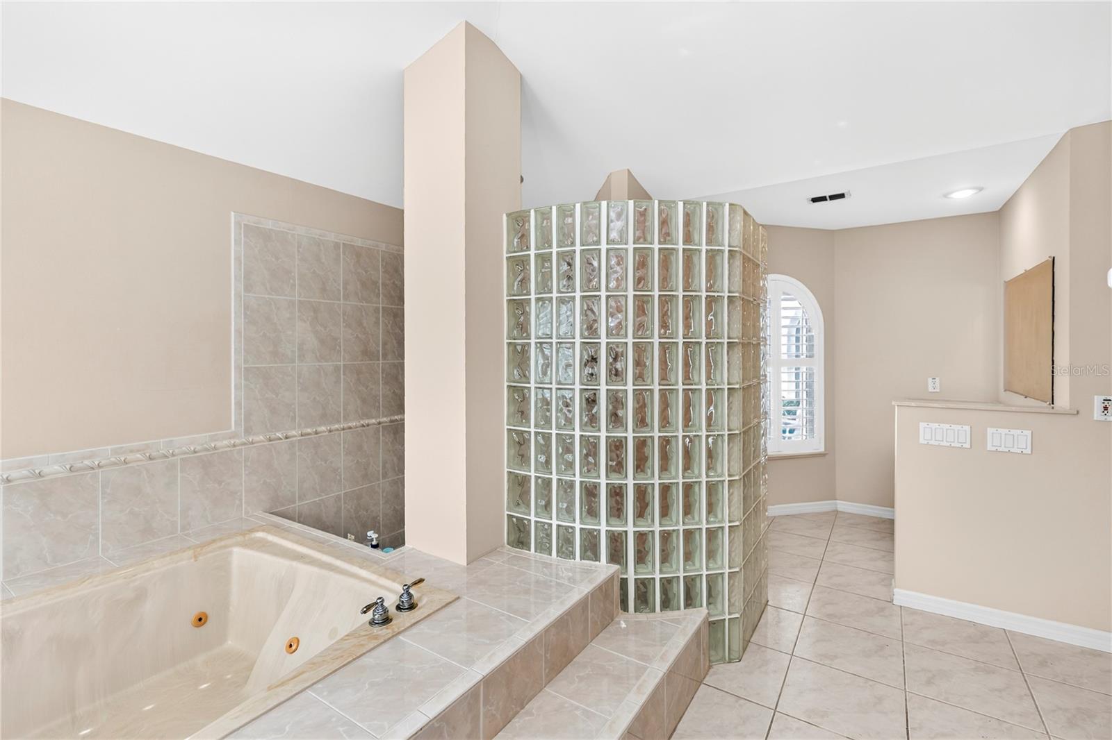 417 GREENRIDGE CT