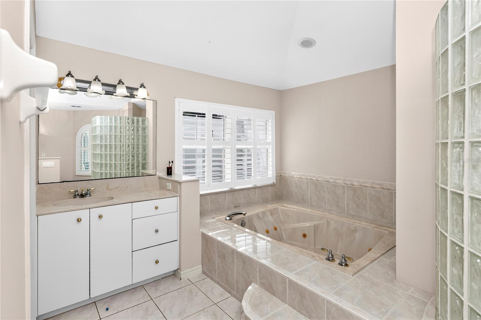 417 GREENRIDGE CT