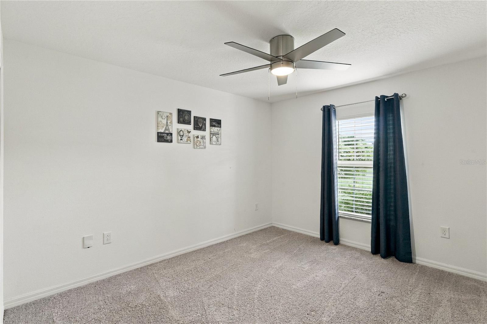 1162 NE PRESCOTT BLVD