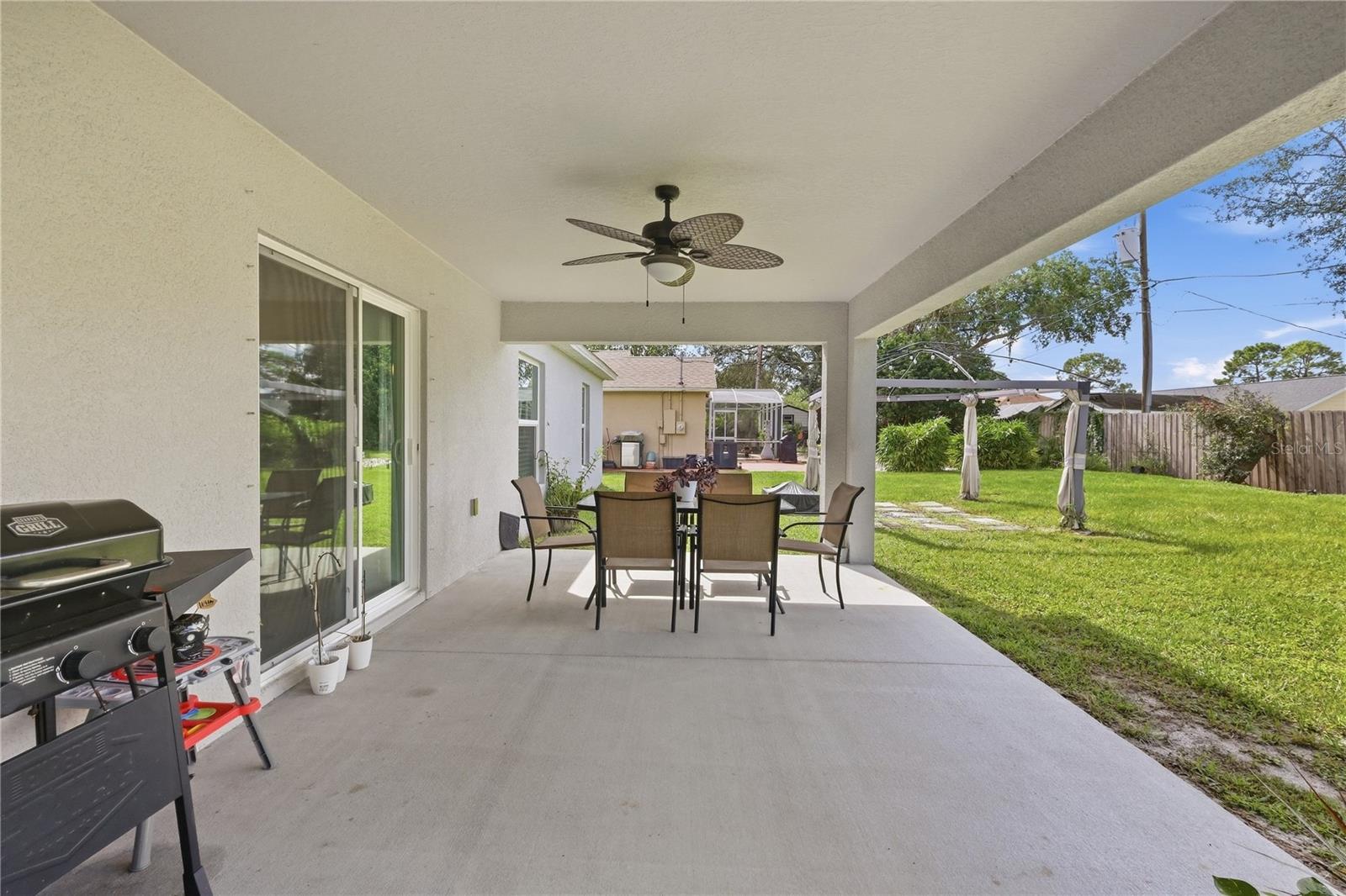1162 NE PRESCOTT BLVD