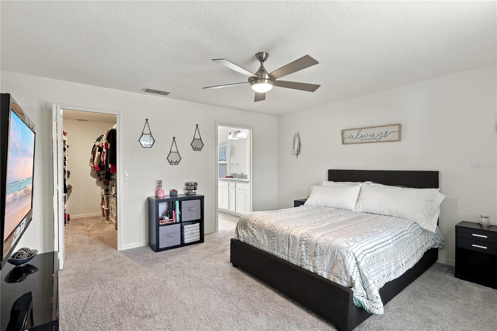 1162 NE PRESCOTT BLVD