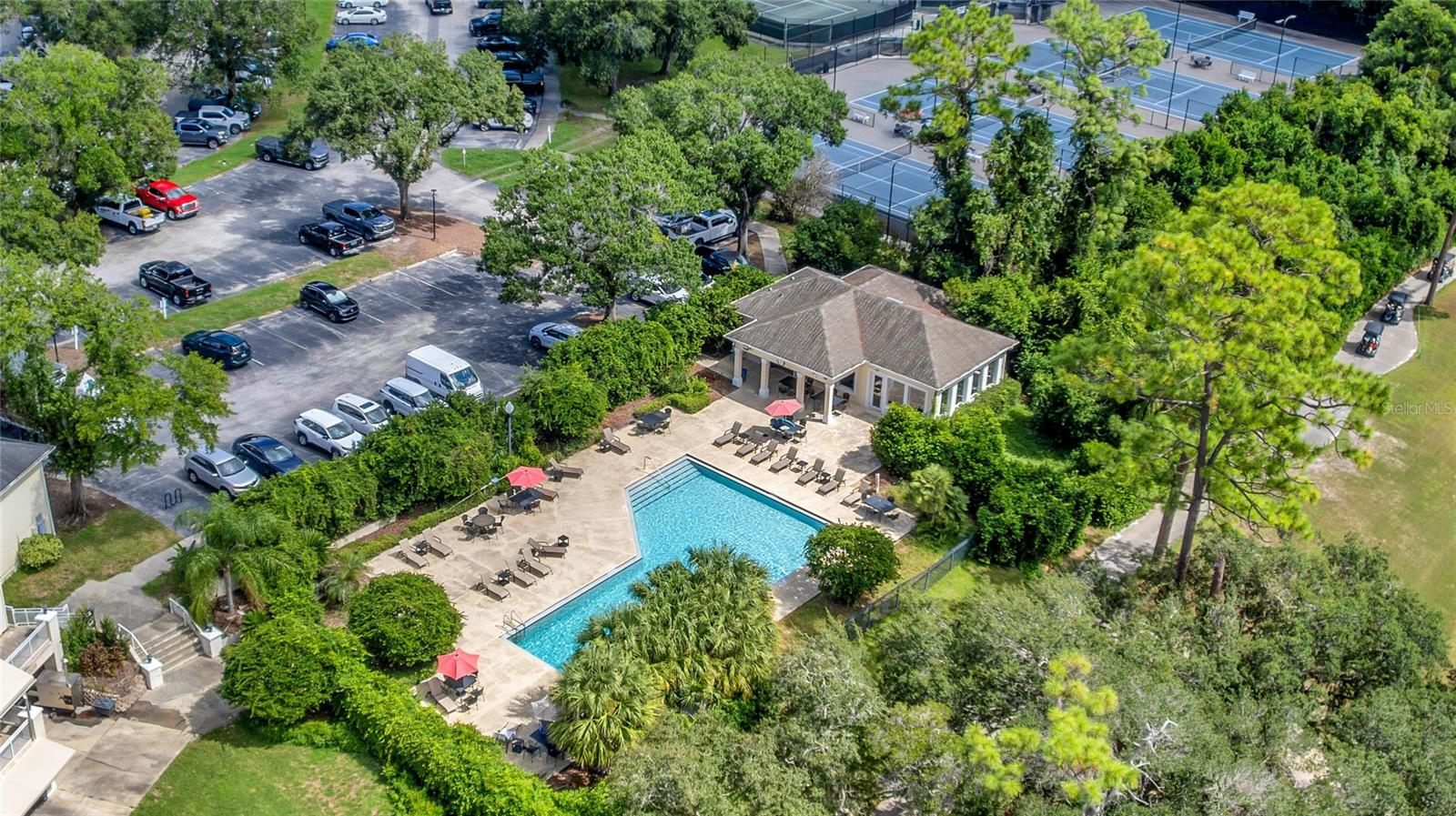 181 HAWKCREST CT