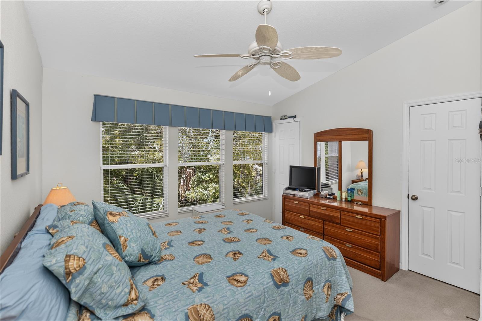 716 SHROPSHIRE LOOP
