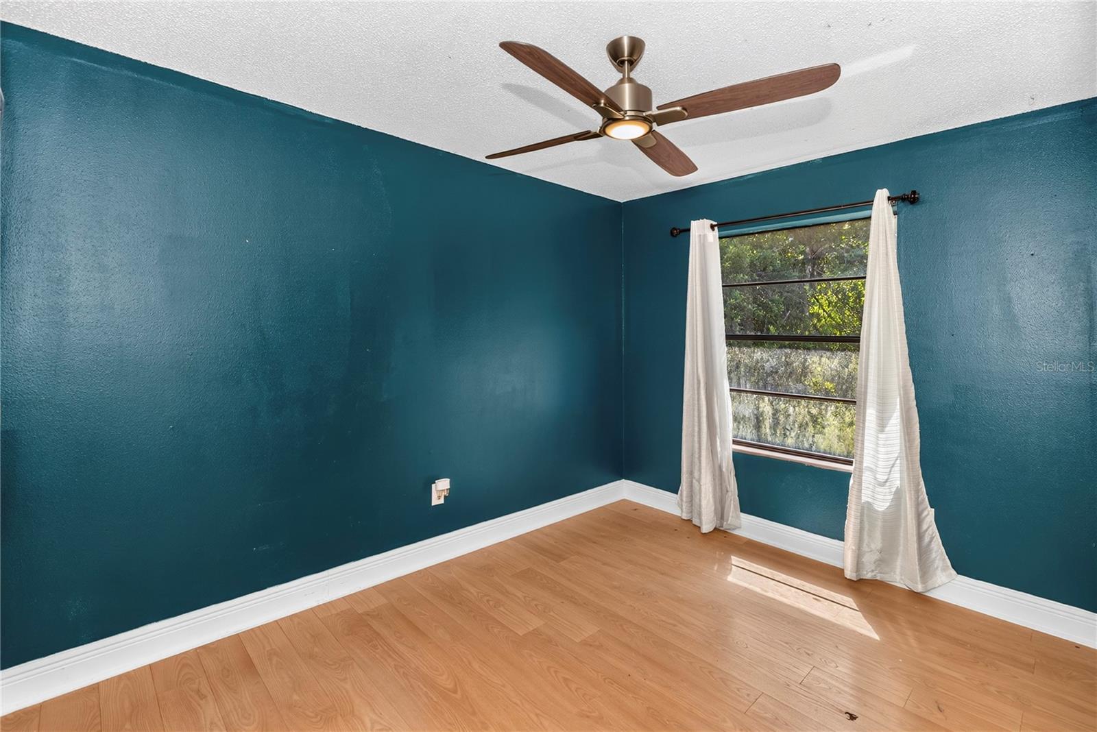 209 DELESPINE DR