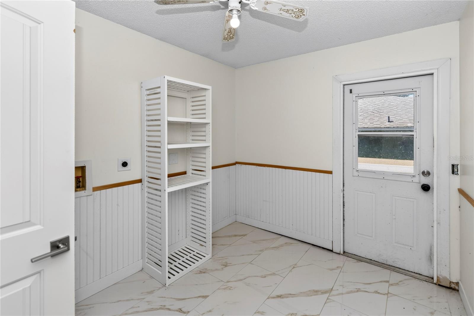 209 DELESPINE DR