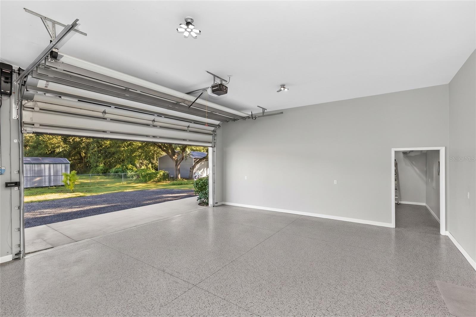 2719 BROOKLINE AVE