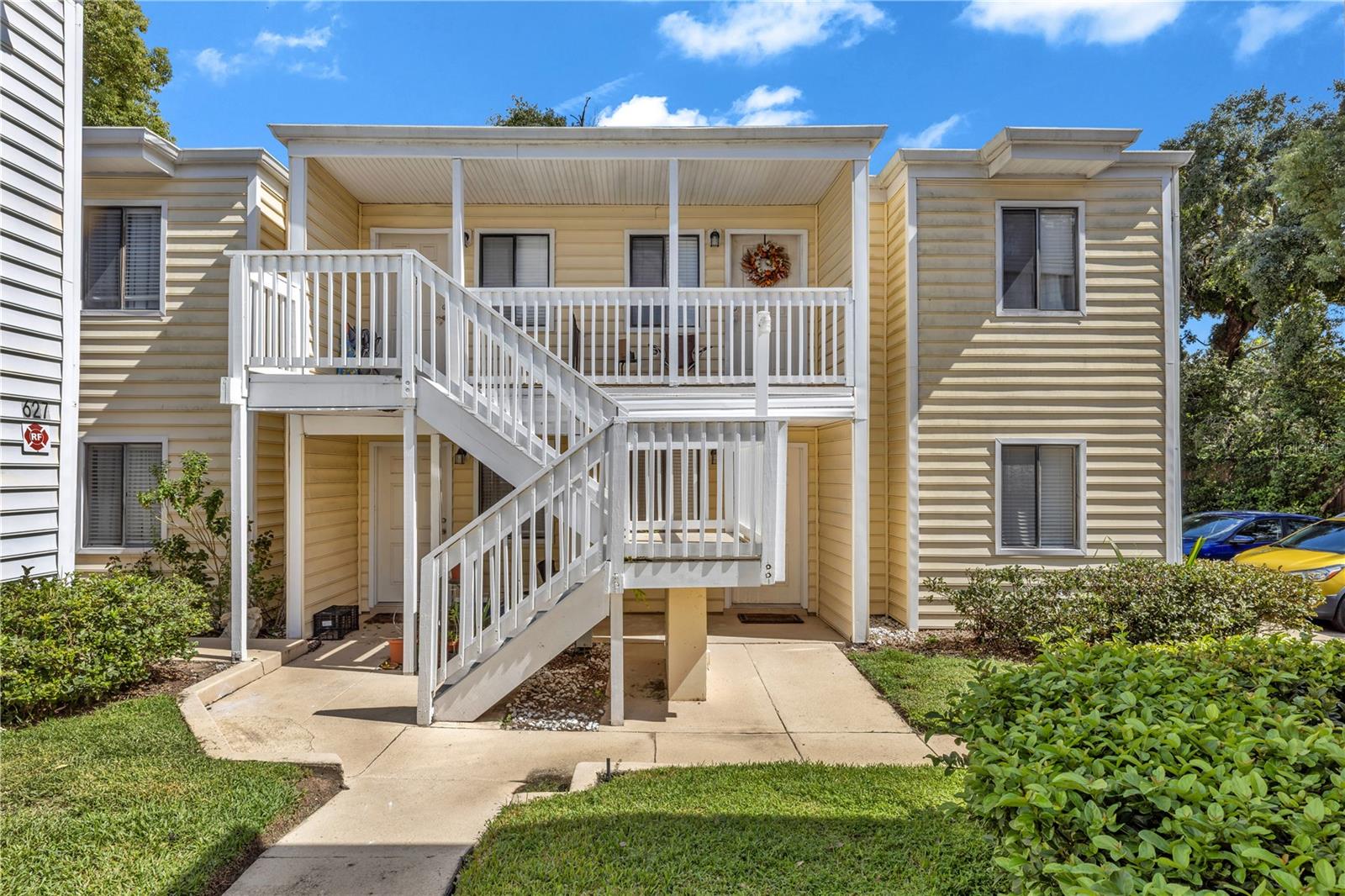 629 DELANEY AVE #18