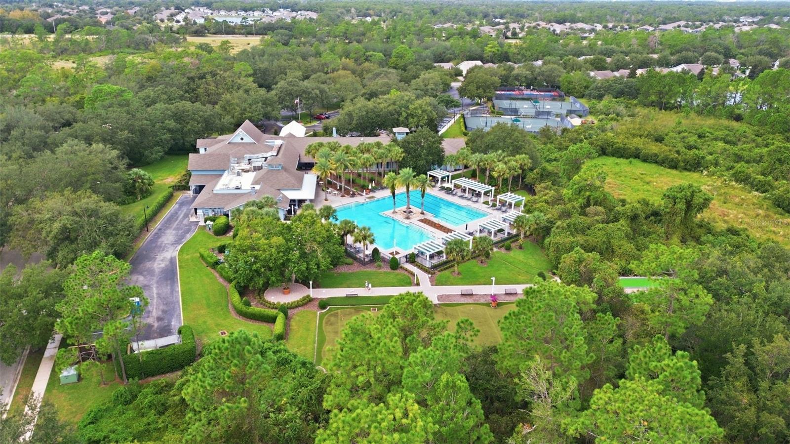 1024 HERON POINT CIR