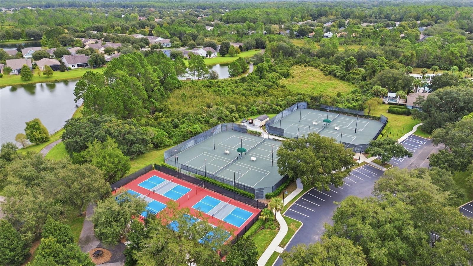 1024 HERON POINT CIR