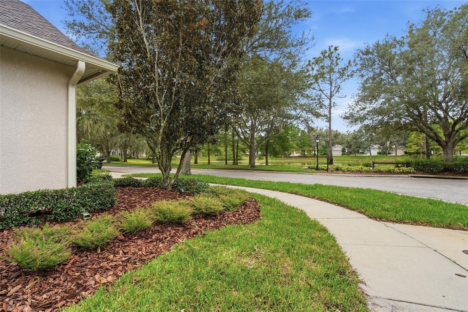 1024 HERON POINT CIR