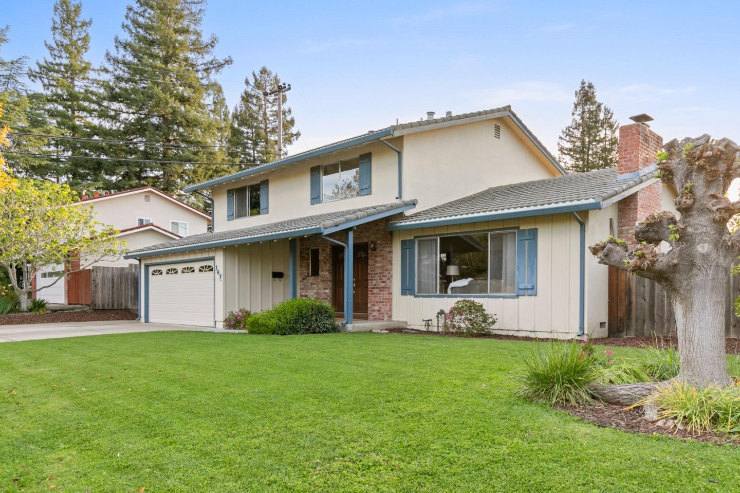 167 Kensington Way
