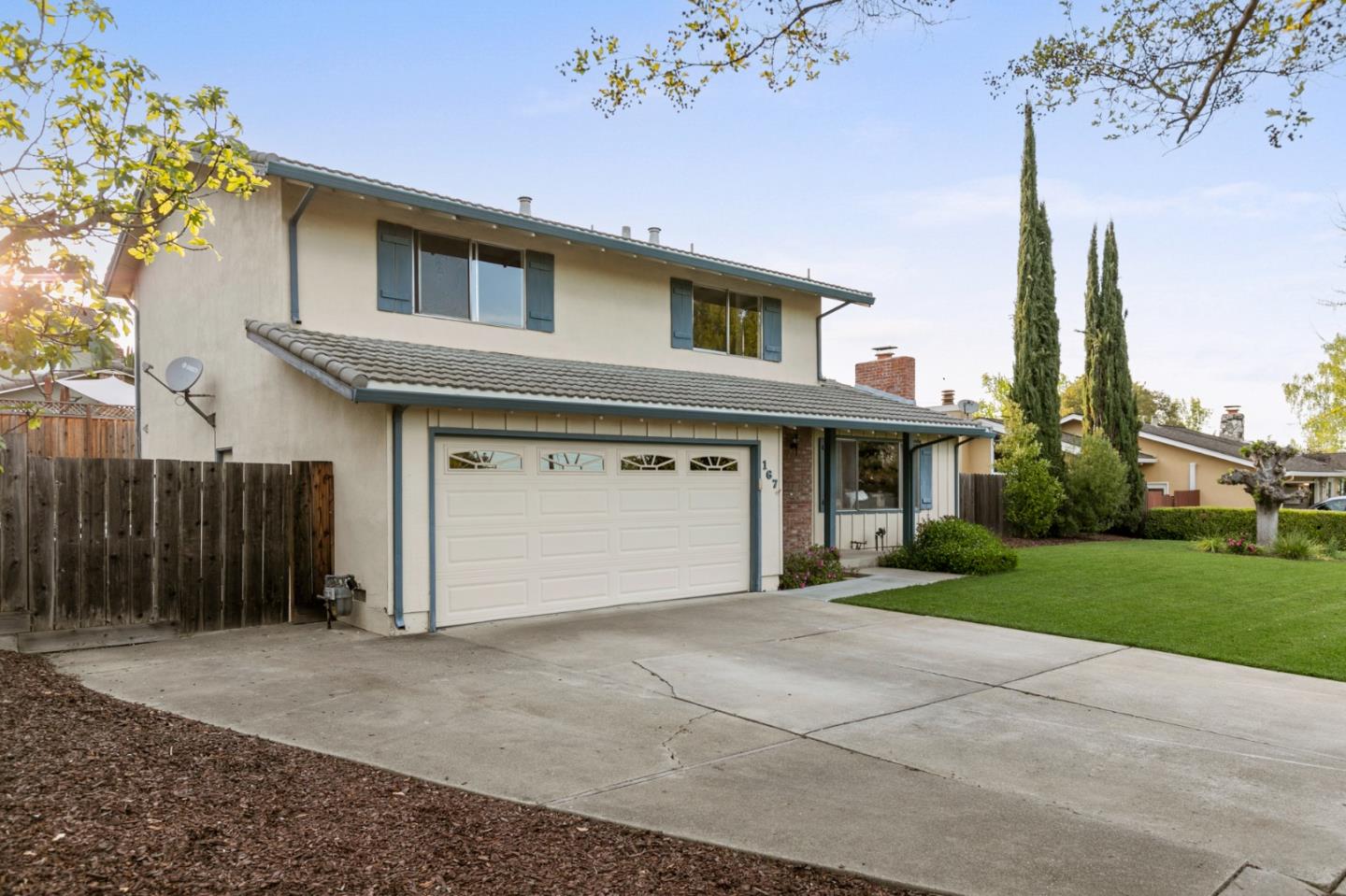 167 Kensington Way