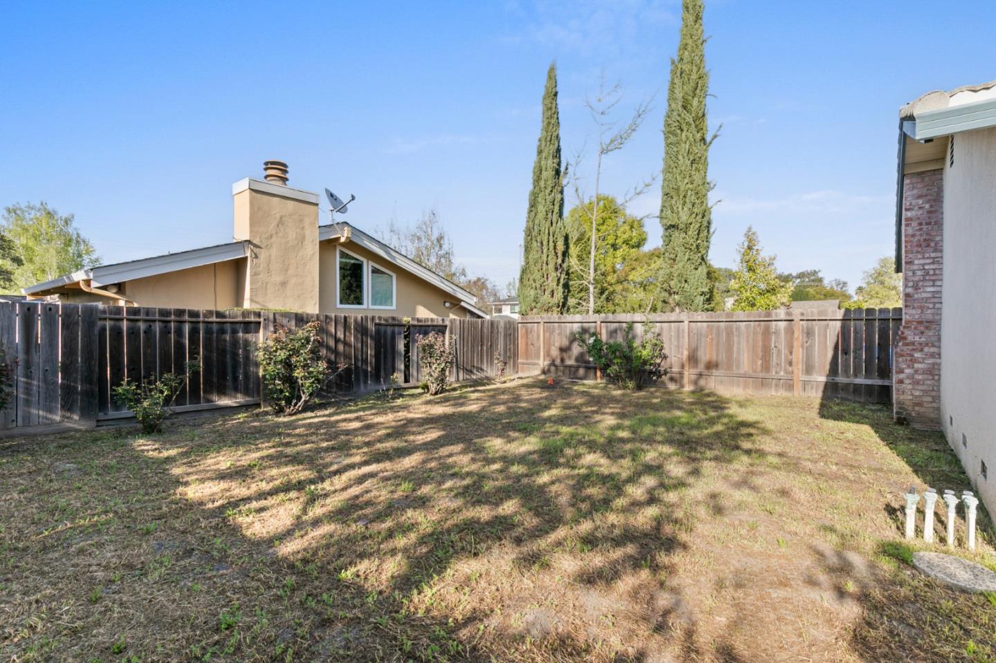 167 Kensington Way