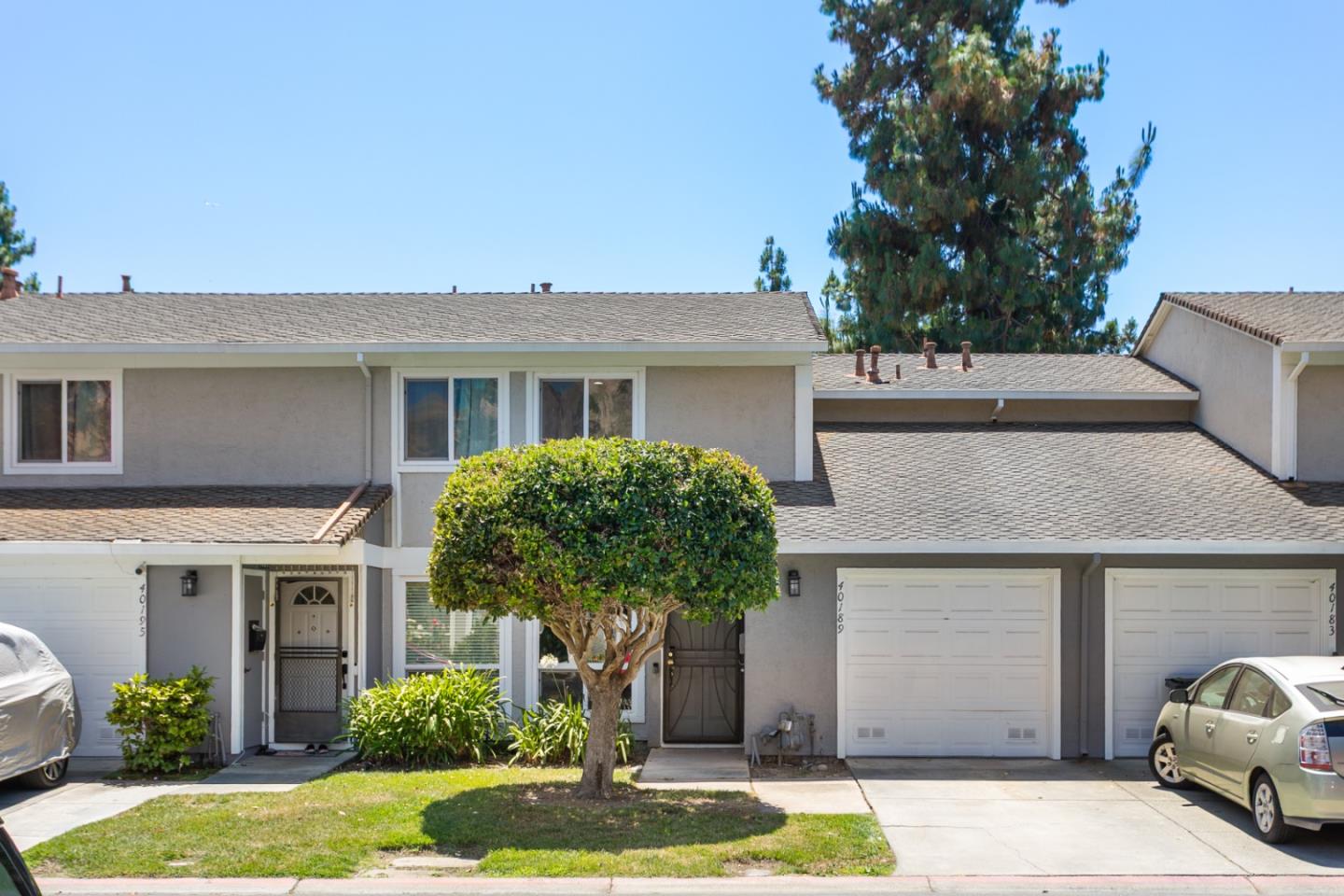 40189 Santa Teresa Common