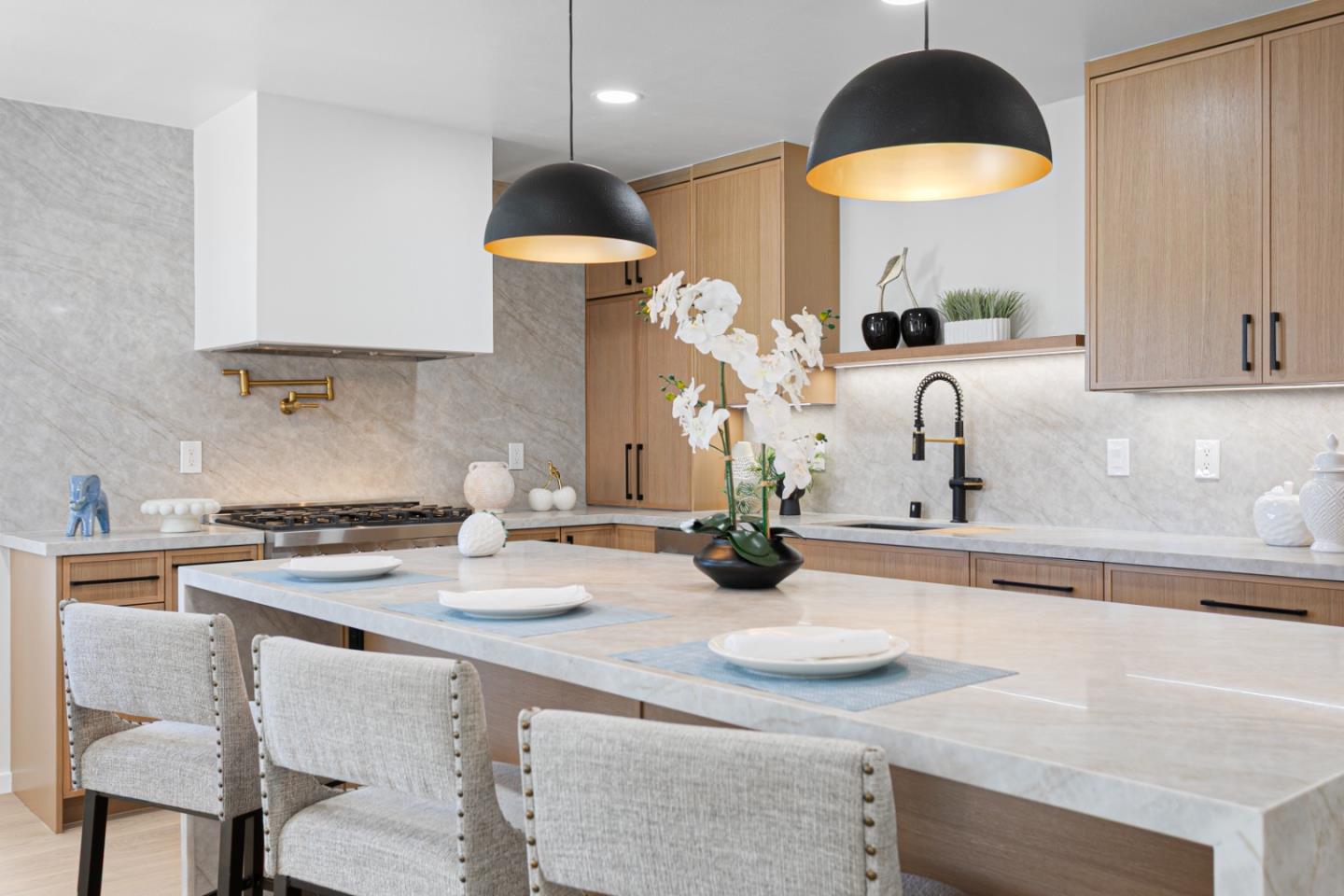 1172 Longfellow Avenue